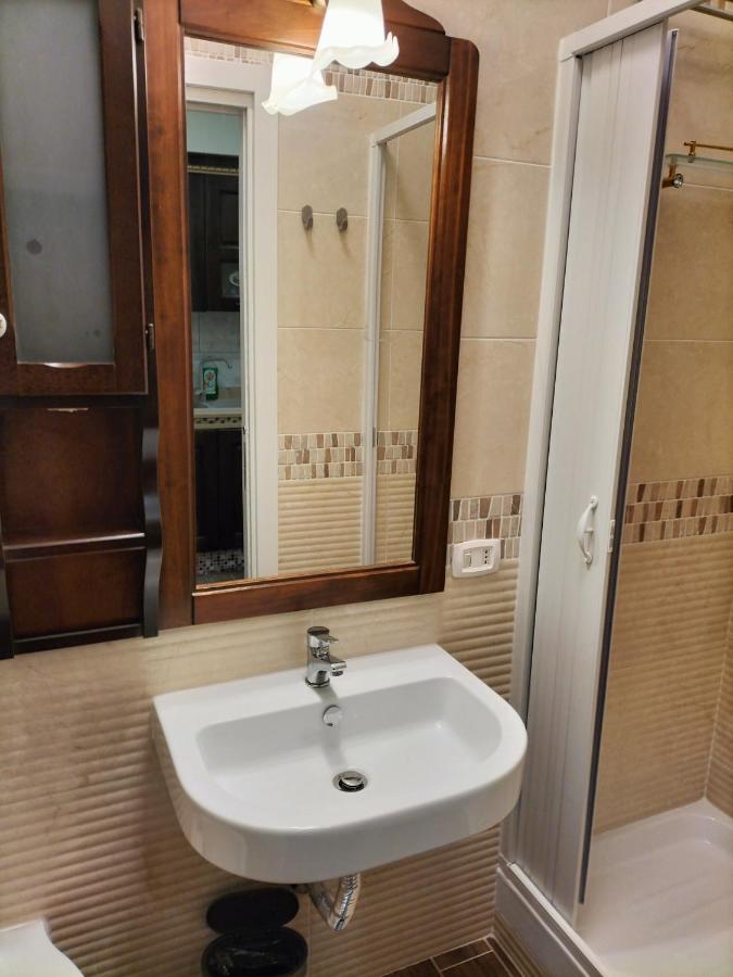 La Dimora Di Alex Appartement Napels Buitenkant foto
