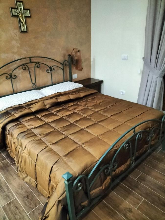 La Dimora Di Alex Appartement Napels Buitenkant foto